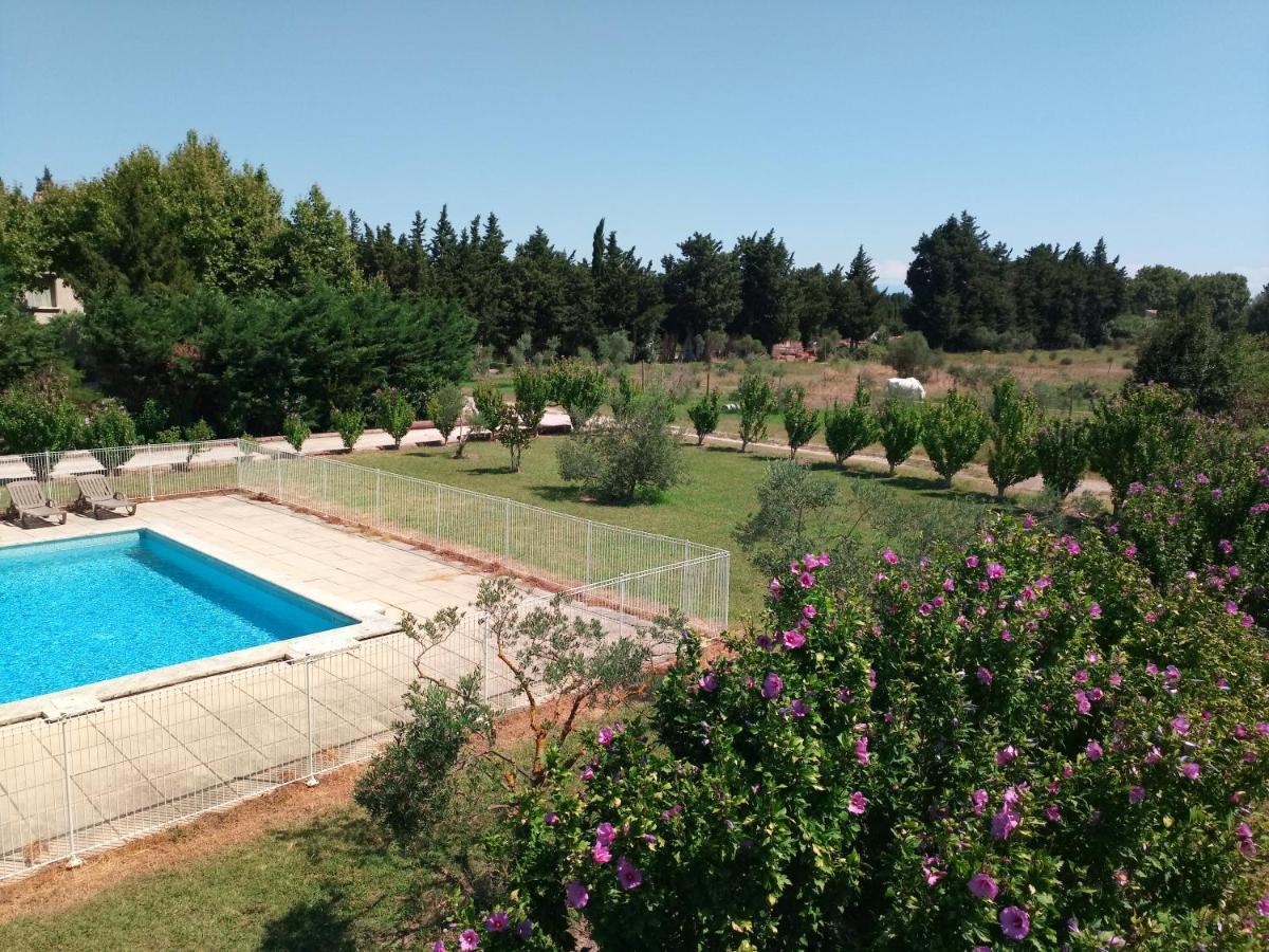 Les Gites Du Mas Canillac Châteaurenard Kültér fotó